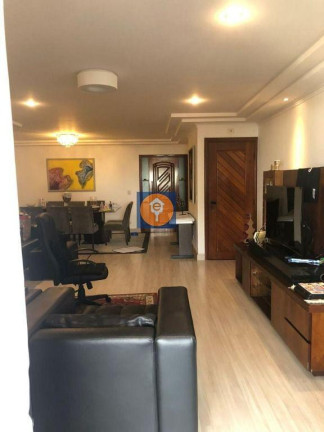 Imagem Apartamento com 4 Quartos à Venda, 206 m²