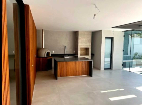 Imagem Casa com 3 Quartos à Venda, 319 m² em Barra Da Tijuca - Rio De Janeiro Imagem Casa com 3 Quartos à Venda, 319 m² em Barra Da Tijuca - Rio De Janeiro