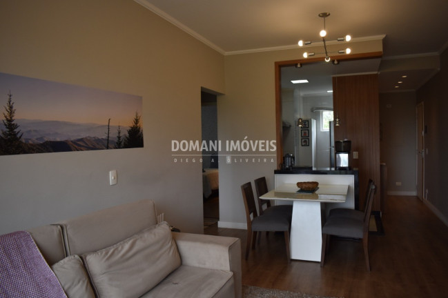 Imagem Imóvel com 2 Quartos à Venda, 75 m² em Região De Capivari - Campos Do Jordão Imagem Imóvel com 2 Quartos à Venda, 75 m² em Região De Capivari - Campos Do Jordão