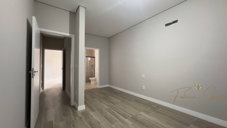Imagem Casa com 3 Quartos à Venda, 347 m² em Jardim São Marcos - Valinhos Imagem Casa com 3 Quartos à Venda, 347 m² em Jardim São Marcos - Valinhos