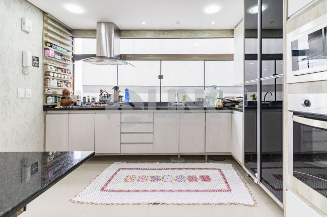 Imagem Imóvel com 3 Quartos à Venda, 211 m² em Jardim Lindóia - Porto Alegre