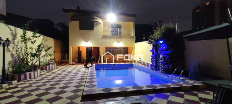 Sobrado com 5 Quartos à Venda ou Locação, 500 m² em Vila Galvão - Guarulhos