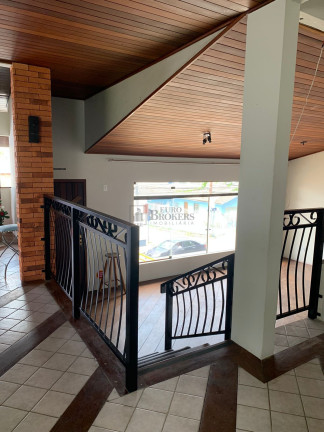 Imagem Casa com 3 Quartos à Venda, 250 m² em Centro - Itajaí Imagem Casa com 3 Quartos à Venda, 250 m² em Centro - Itajaí