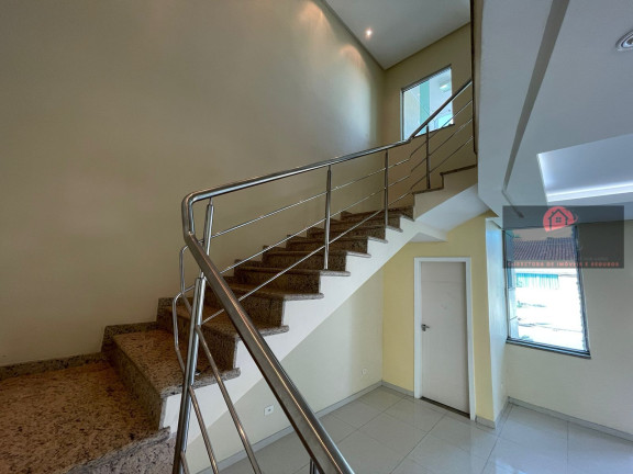 Imagem Casa com 3 Quartos à Venda, 250 m² em Tarumã - Manaus