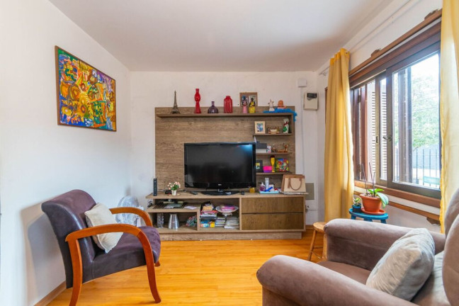 Imagem Casa com 3 Quartos à Venda, 174 m² em Nonoai - Porto Alegre