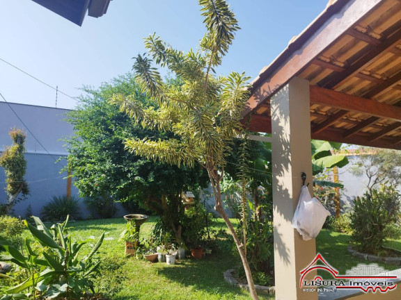 Imagem Casa com 3 Quartos à Venda, 247 m² em Jardim Santa Maria - Jacareí Imagem Casa com 3 Quartos à Venda, 247 m² em Jardim Santa Maria - Jacareí