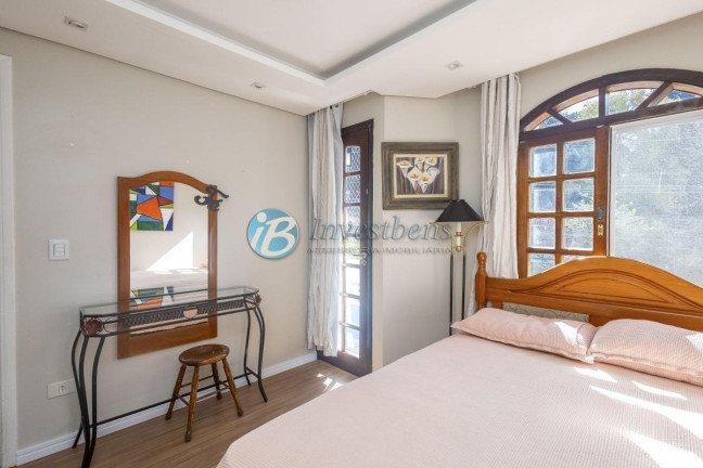 Imagem Sobrado com 3 Quartos à Venda, 110 m² em Santa Cândida - Curitiba