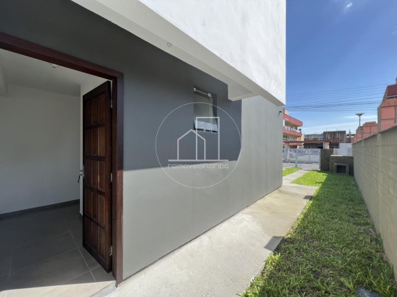 Imagem Casa com 3 Quartos à Venda, 185 m² em São João Do Rio Vermelho - Florianópolis Imagem Casa com 3 Quartos à Venda, 185 m² em São João Do Rio Vermelho - Florianópolis