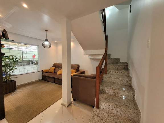 Imagem Casa com 3 Quartos à Venda, 111 m² em Novo Mundo - Curitiba Imagem Casa com 3 Quartos à Venda, 111 m² em Novo Mundo - Curitiba