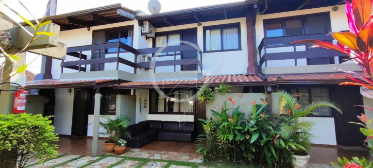 Sobrado com 2 Quartos à Venda, 59 m² em Shangri-la - Pontal Do Paraná
