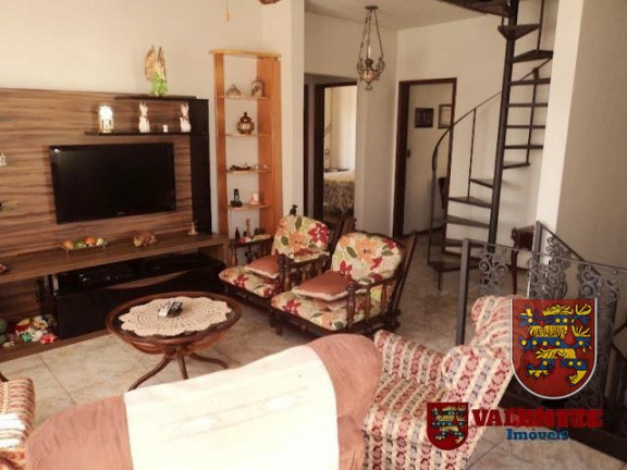 Imagem Casa com 7 Quartos à Venda, 360 m² em Capoeiras - Florianópolis