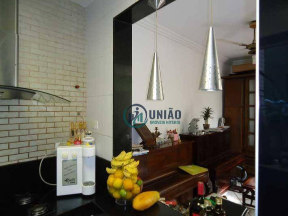 Imagem Casa com 3 Quartos à Venda, 213 m² em São Domingos - Niterói Imagem Casa com 3 Quartos à Venda, 213 m² em São Domingos - Niterói