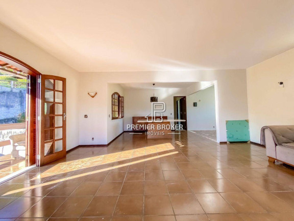 Imagem Casa com 3 Quartos à Venda ou Locação, 196 m² em Golfe - Teresópolis