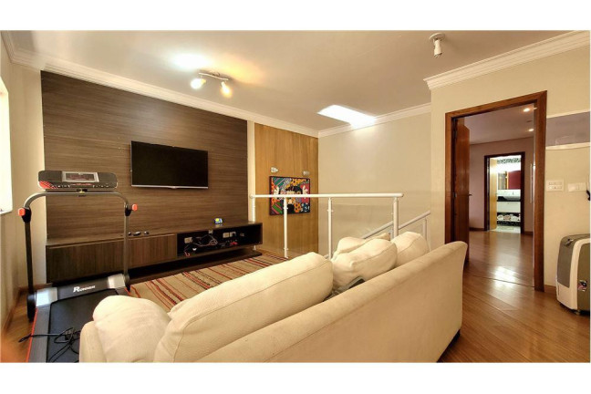 Imagem Casa com 3 Quartos à Venda, 403 m² em Vila Curuçá - Santo André Imagem Casa com 3 Quartos à Venda, 403 m² em Vila Curuçá - Santo André