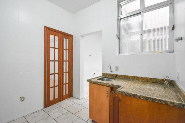 Imagem Imóvel com 3 Quartos à Venda, 94 m² em Menino Deus - Porto Alegre Imagem Imóvel com 3 Quartos à Venda, 94 m² em Menino Deus - Porto Alegre