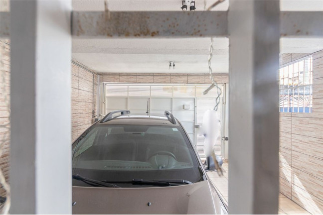 Imagem Casa com 3 Quartos à Venda,  em Vila Carmosina - São Paulo