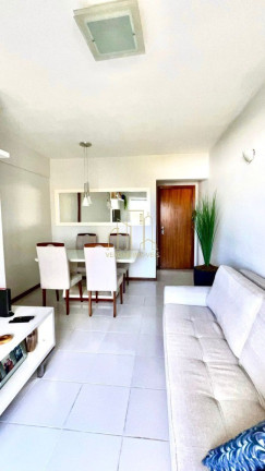 Imagem Imóvel com 3 Quartos à Venda, 70 m² em Imbuí - Salvador Imagem Imóvel com 3 Quartos à Venda, 70 m² em Imbuí - Salvador