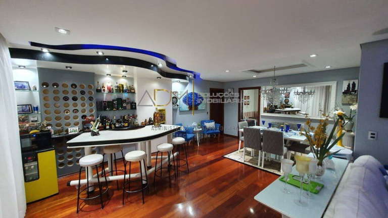 Apartamento com 4 Quartos à Venda, 208 m² em Centro - Botucatu