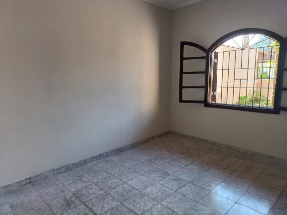 Imagem Casa com 3 Quartos à Venda, 260 m² em Itaóca - Mongaguá