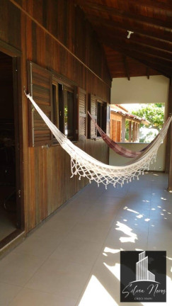 Imagem Casa com 4 Quartos à Venda, 252 m² em Jaguaruna