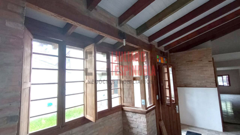 Imagem Casa com 3 Quartos à Venda, 150 m² em Espírito Santo - Porto Alegre Imagem Casa com 3 Quartos à Venda, 150 m² em Espírito Santo - Porto Alegre
