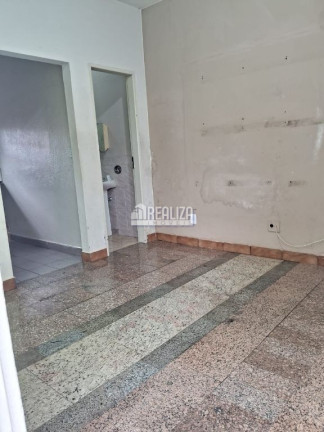 Imagem Casa com 2 Quartos à Venda, 210 m² em Mercês - Uberaba Imagem Casa com 2 Quartos à Venda, 210 m² em Mercês - Uberaba