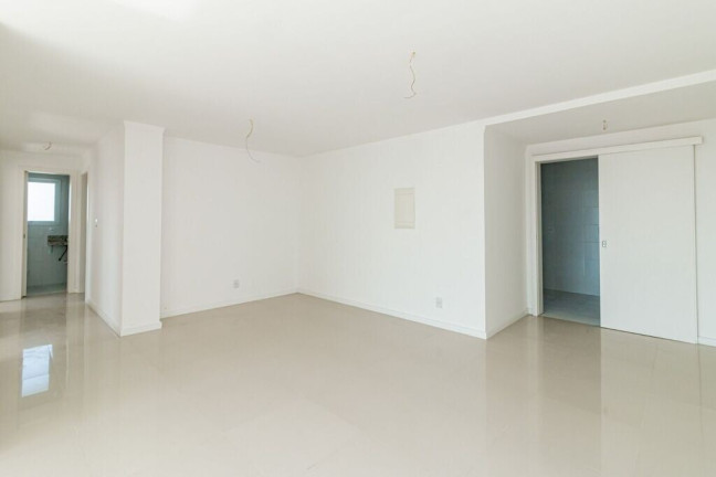Imagem Apartamento com 3 Quartos à Venda, 101 m² em Vila Ipiranga - Porto Alegre Imagem Apartamento com 3 Quartos à Venda, 101 m² em Vila Ipiranga - Porto Alegre