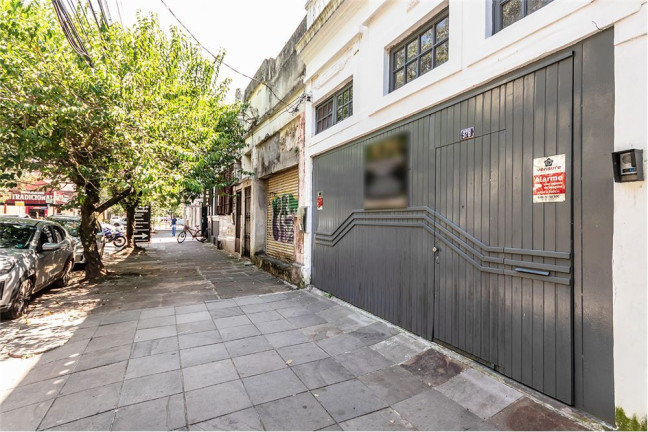 Casa com 3 Quartos à Venda,  em Menino Deus - Porto Alegre