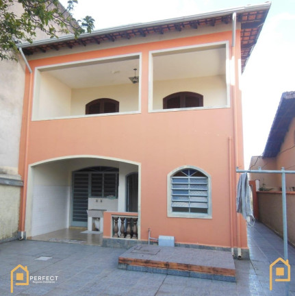 Casa com 3 Quartos à Venda, 212 m² em Centro - Taubaté