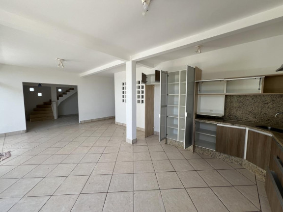 Imagem Casa com 3 Quartos à Venda, 228 m² em São João Do Rio Vermelho - Florianópolis Imagem Casa com 3 Quartos à Venda, 228 m² em São João Do Rio Vermelho - Florianópolis