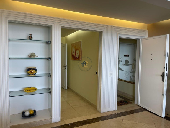 Imagem Apartamento com 3 Quartos para Alugar, 200 m² em Ipanema - Rio De Janeiro Imagem Apartamento com 3 Quartos para Alugar, 200 m² em Ipanema - Rio De Janeiro
