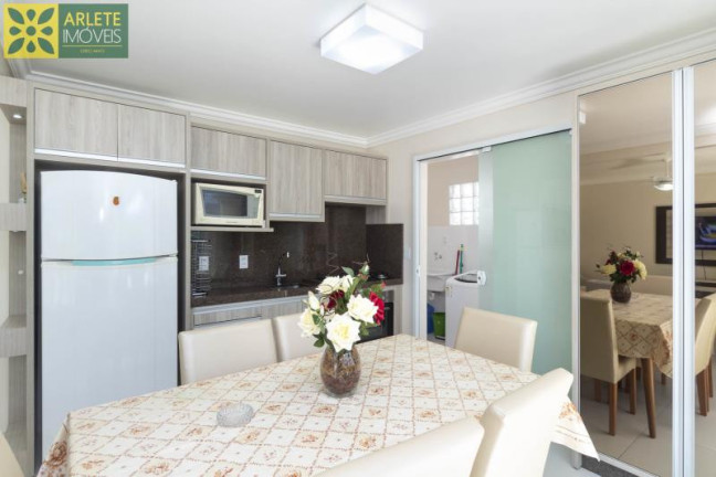 Imagem Casa com 3 Quartos para Alugar ou Temporada, 100 m² em Centro - Bombinhas