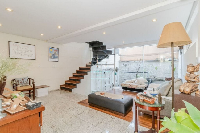 Imagem Casa com 4 Quartos à Venda, 223 m² em Mooca - São Paulo Imagem Casa com 4 Quartos à Venda, 223 m² em Mooca - São Paulo
