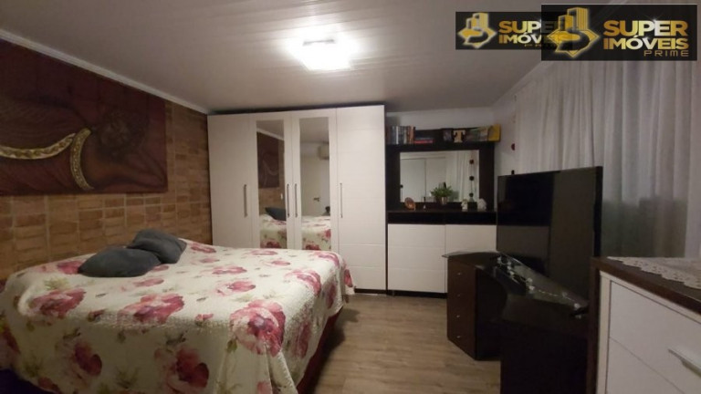 Imagem Casa com 4 Quartos à Venda, 300 m² em Três Vendas - Pelotas Imagem Casa com 4 Quartos à Venda, 300 m² em Três Vendas - Pelotas