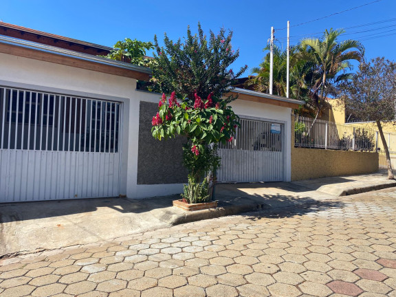 Casa com 3 Quartos à Venda, 300 m² em Centro - Tatuí