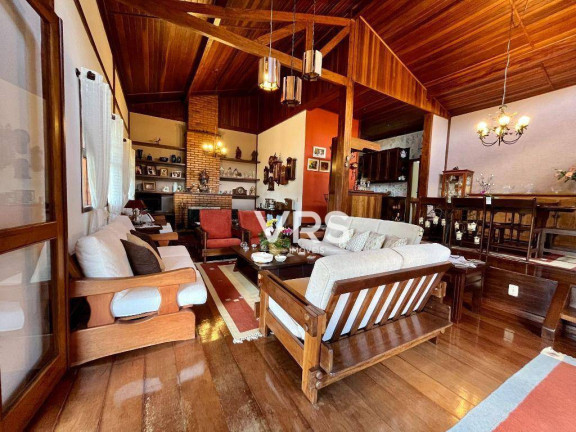Imagem Casa com 4 Quartos à Venda, 330 m² em Albuquerque - Teresópolis Imagem Casa com 4 Quartos à Venda, 330 m² em Albuquerque - Teresópolis
