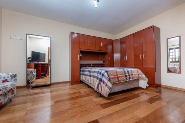 Imagem Casa com 4 Quartos à Venda, 234 m² em Santa Felicidade - Curitiba