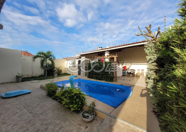 Imagem Casa com 3 Quartos à Venda, 360 m² em Aeroporto - Aracaju