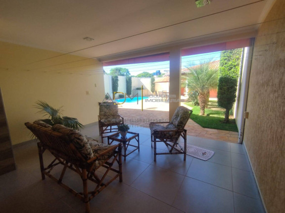 Imagem Casa com 3 Quartos à Venda, 240 m² em Vila Rodrigues Alves - Botucatu