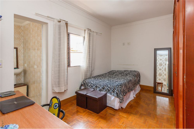 Imagem Casa com 4 Quartos à Venda, 117 m² em Jardim Aeroporto - São Paulo