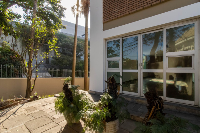 Casa com 3 Quartos à Venda, 277 m² em Bosque Da Saúde - São Paulo
