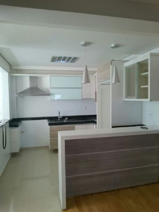 Imagem Imóvel com 4 Quartos à Venda, 250 m² em Centro Imagem Imóvel com 4 Quartos à Venda, 250 m² em Centro
