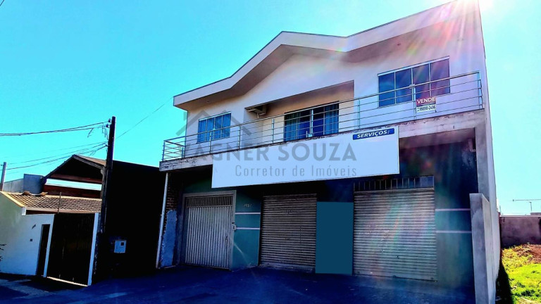 Casa com 3 Quartos à Venda, 368 m² em Jardim Colina Verde - Maringá