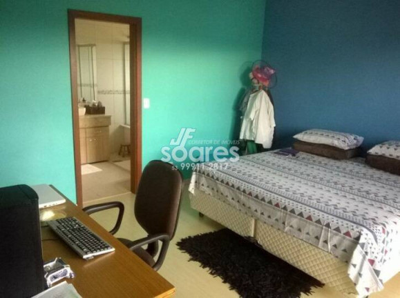 Imagem Sobrado com 3 Quartos à Venda, 228 m² em Laranjal - Pelotas