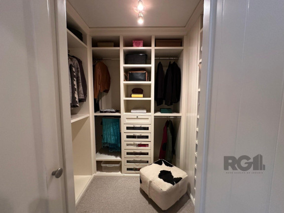 Imagem Apartamento com 3 Quartos à Venda, 172 m² em Jardim Lindóia - Porto Alegre