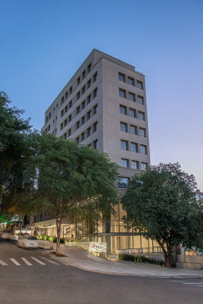 Sala Comercial à Venda, 50 m² em Auxiliadora - Porto Alegre