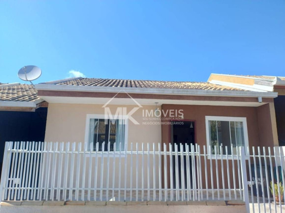 Casa à Venda,  em Vila São Tiago - Piraquara