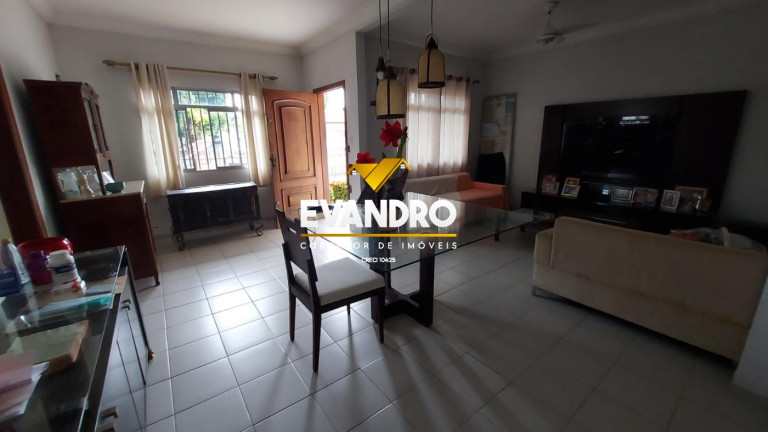 Imagem Casa com 3 Quartos à Venda, 431 m² em Boa Esperança - Cuiabá Imagem Casa com 3 Quartos à Venda, 431 m² em Boa Esperança - Cuiabá