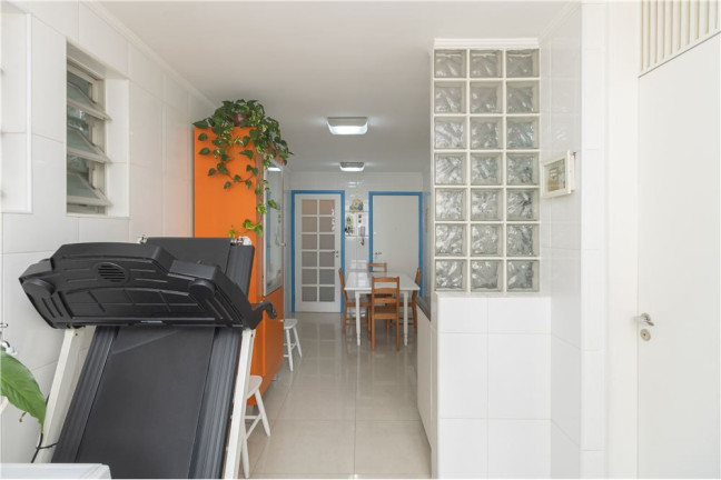 Imagem Apartamento com 2 Quartos à Venda, 103 m² em Moema - São Paulo
