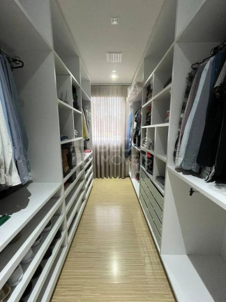 Imagem Casa com 4 Quartos à Venda, 243 m² em Centro - Camboriú Imagem Casa com 4 Quartos à Venda, 243 m² em Centro - Camboriú